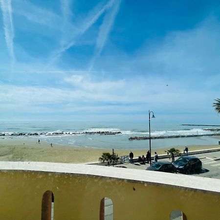 Mirage Rooms Anzio Kültér fotó