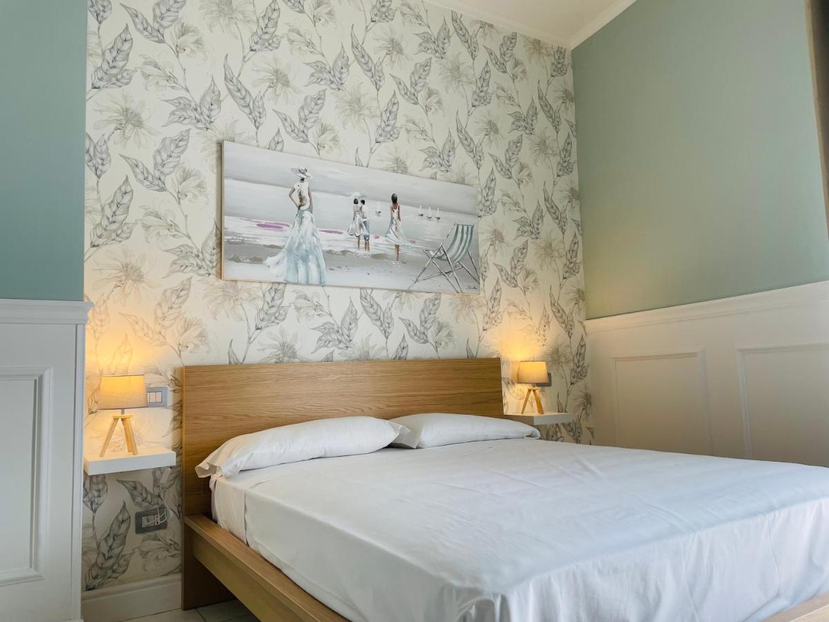 Mirage Rooms Anzio Kültér fotó