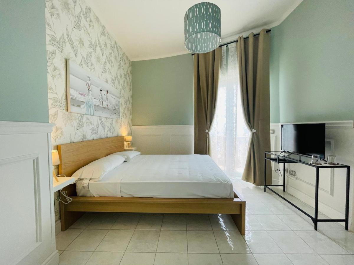 Mirage Rooms Anzio Kültér fotó
