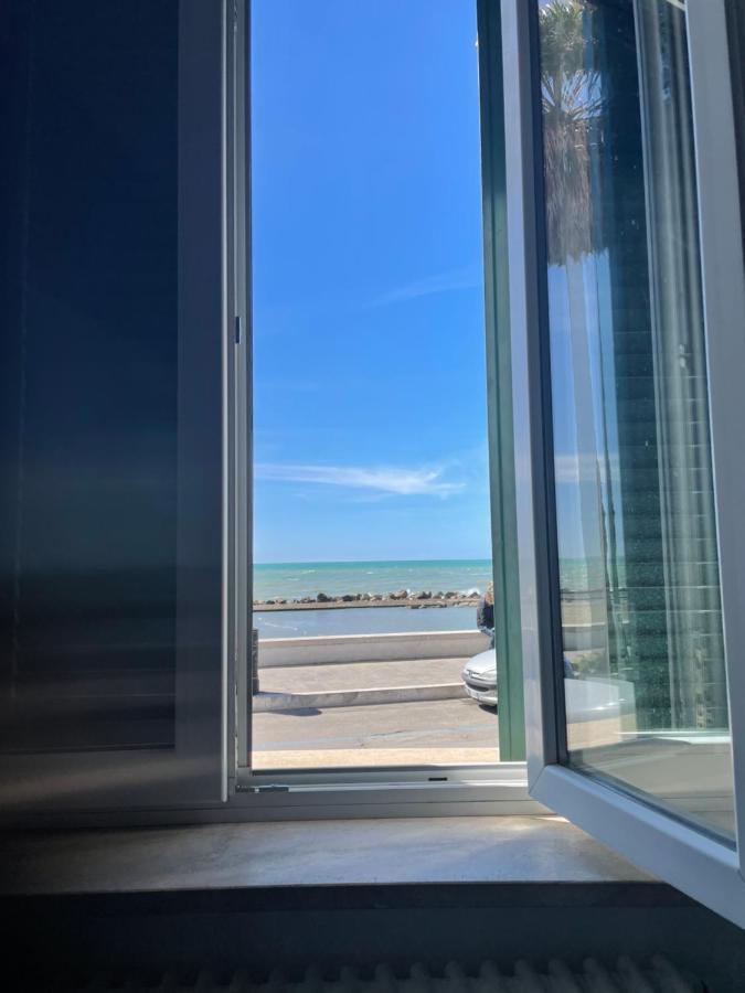 Mirage Rooms Anzio Kültér fotó